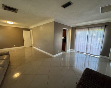 5691 Sw 1st Street - Photo Thumbnail 7