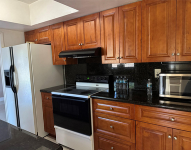 5691 Sw 1st Street - Photo Thumbnail 4