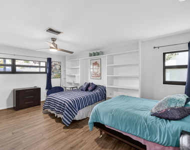 3250 Ne 12th Street - Photo Thumbnail 39