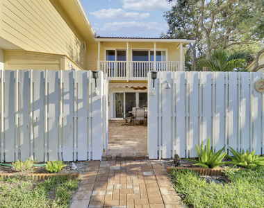 232 Seabreeze Circle - Photo Thumbnail 1