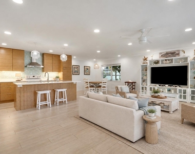 232 Seabreeze Circle - Photo Thumbnail 3