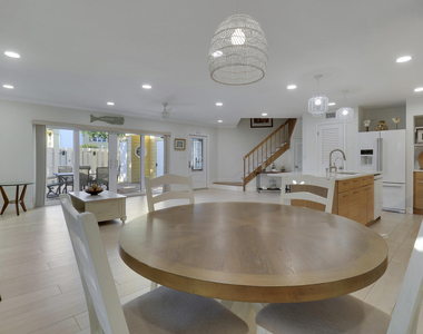 232 Seabreeze Circle - Photo Thumbnail 8