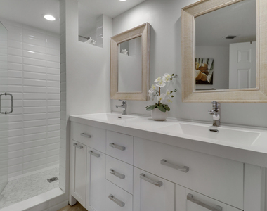 232 Seabreeze Circle - Photo Thumbnail 15