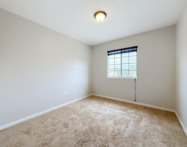 1366 Nw 214th Terrace - Photo Thumbnail 27