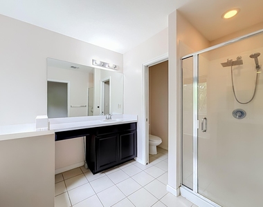 1366 Nw 214th Terrace - Photo Thumbnail 24