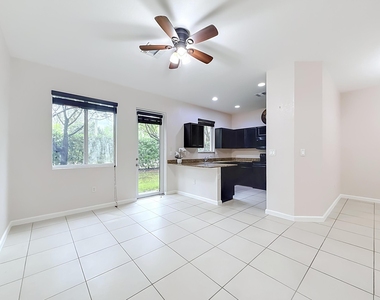 1366 Nw 214th Terrace - Photo Thumbnail 13