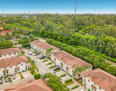 1366 Nw 214th Terrace - Photo Thumbnail 60