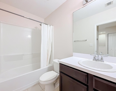 1366 Nw 214th Terrace - Photo Thumbnail 33