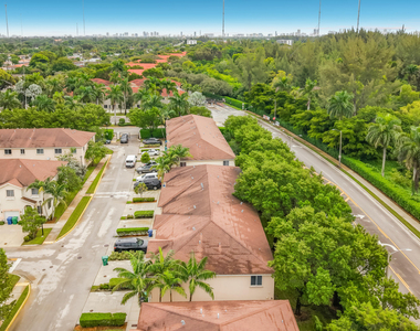 1366 Nw 214th Terrace - Photo Thumbnail 44