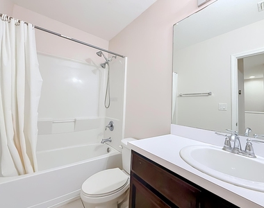 1366 Nw 214th Terrace - Photo Thumbnail 34