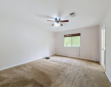 1366 Nw 214th Terrace - Photo Thumbnail 21