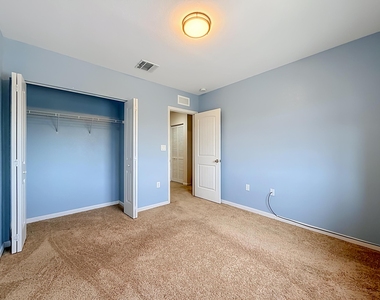 1366 Nw 214th Terrace - Photo Thumbnail 32