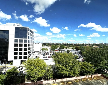 5050 Nw 7th Street - Photo Thumbnail 13