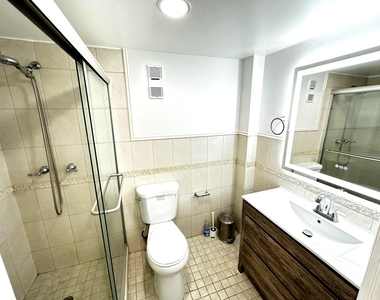 5050 Nw 7th Street - Photo Thumbnail 16