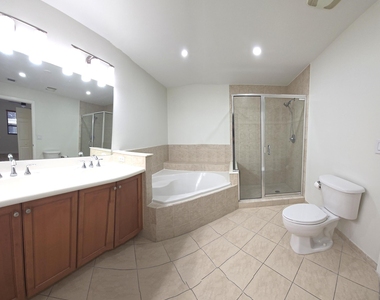 8395 Sw 73rd Avenue - Photo Thumbnail 13