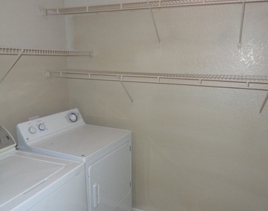 1193 E Omega Drive - Photo Thumbnail 12