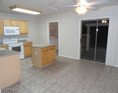1193 E Omega Drive - Photo Thumbnail 5