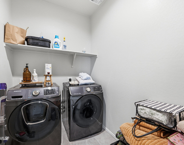 24364 W Jones Avenue - Photo Thumbnail 5