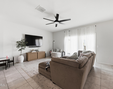 24364 W Jones Avenue - Photo Thumbnail 11