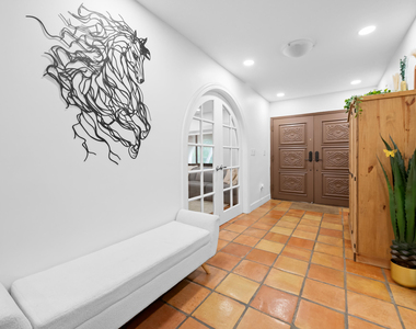 2461 Sw 27th Terrace - Photo Thumbnail 10