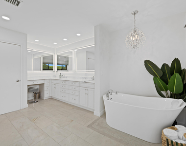 2461 Sw 27th Terrace - Photo Thumbnail 23