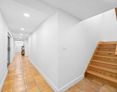 2461 Sw 27th Terrace - Photo Thumbnail 15