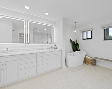 2461 Sw 27th Terrace - Photo Thumbnail 24