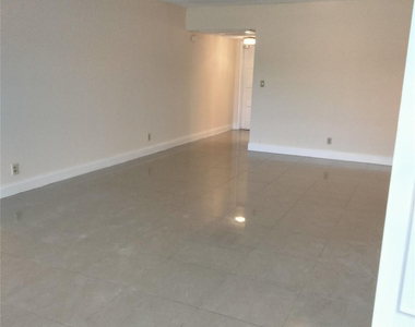 2950 N Palm Aire Drive - Photo Thumbnail 1
