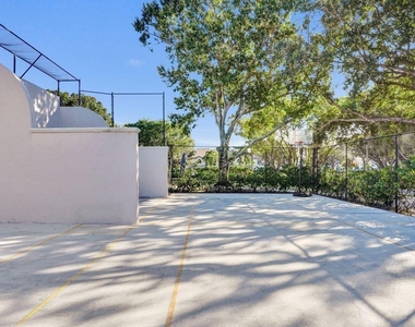 5415 E Verona Drive - Photo Thumbnail 33