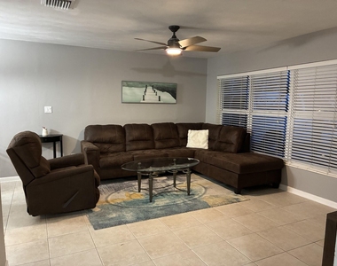 3156 Se Mimosa Street - Photo Thumbnail 1