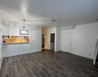 1193 Colonial Palms Way - Photo Thumbnail 1