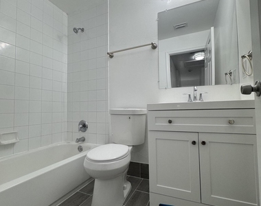 1193 Colonial Palms Way - Photo Thumbnail 7