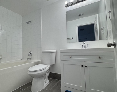 1193 Colonial Palms Way - Photo Thumbnail 5