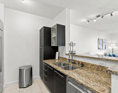 550 Okeechobee Boulevard - Photo Thumbnail 8