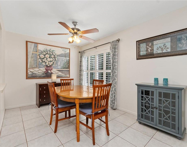1180 Carlton Court - Photo Thumbnail 10
