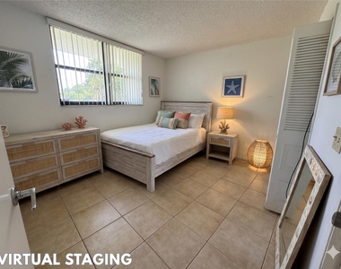 112 Lake Emerald Drive - Photo Thumbnail 6