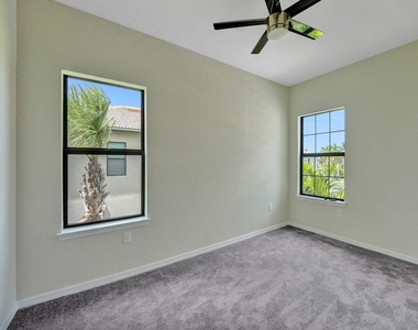 4825 Chantilly Road - Photo Thumbnail 13