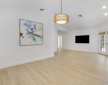 6208 Michael Street - Photo Thumbnail 12