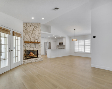 6208 Michael Street - Photo Thumbnail 4
