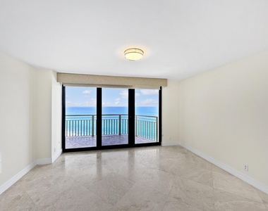 3000 N Ocean Drive - Photo Thumbnail 11