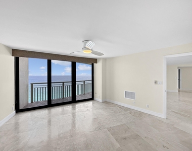 3000 N Ocean Drive - Photo Thumbnail 8