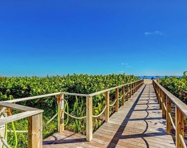 3000 N Ocean Drive - Photo Thumbnail 32