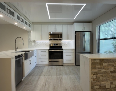 901 Sabal Ridge Circle - Photo Thumbnail 2