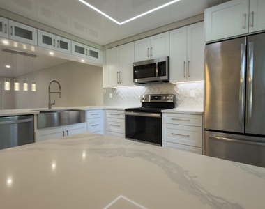 901 Sabal Ridge Circle - Photo Thumbnail 5
