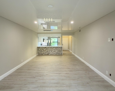 901 Sabal Ridge Circle - Photo Thumbnail 8