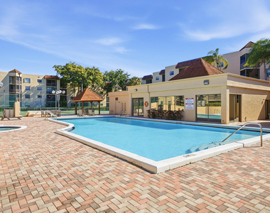 10501 W Broward Boulevard - Photo Thumbnail 34