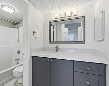 10501 W Broward Boulevard - Photo Thumbnail 16