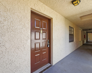 10501 W Broward Boulevard - Photo Thumbnail 2