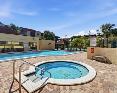 10501 W Broward Boulevard - Photo Thumbnail 35