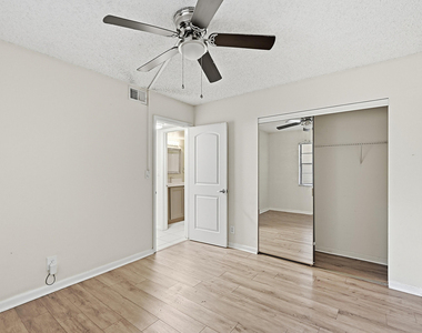 10501 W Broward Boulevard - Photo Thumbnail 21